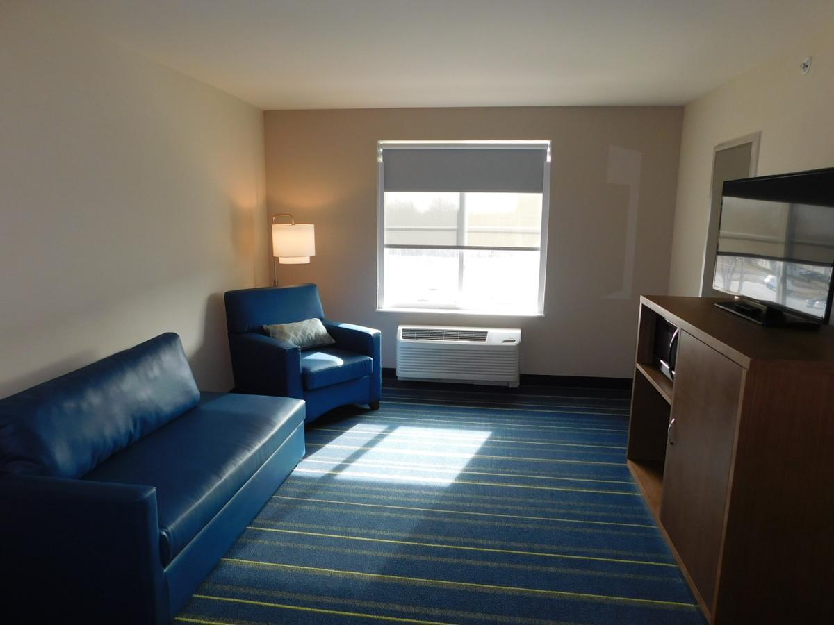 Days Inn & Suites By Wyndham Kearney Ne Buitenkant foto