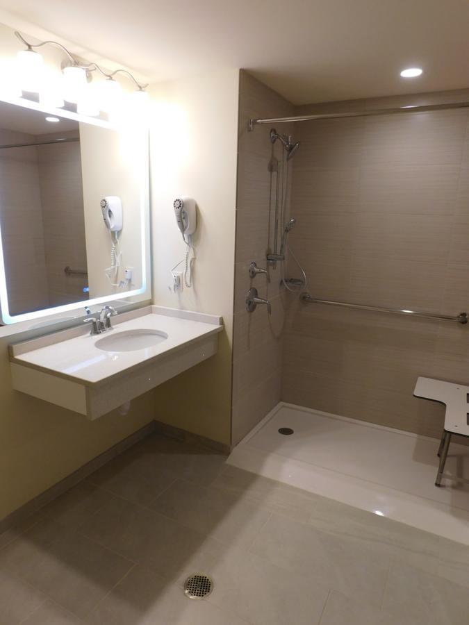 Days Inn & Suites By Wyndham Kearney Ne Buitenkant foto