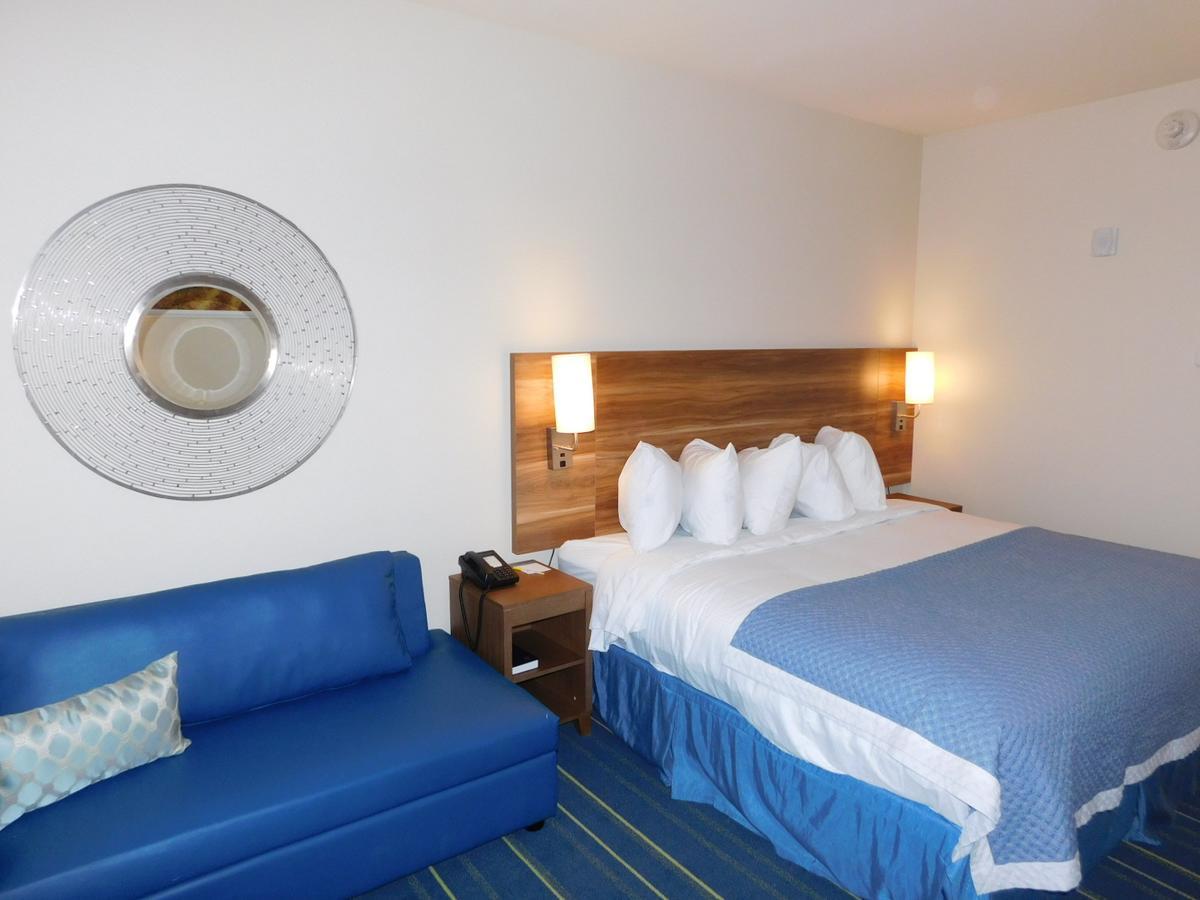 Days Inn & Suites By Wyndham Kearney Ne Buitenkant foto